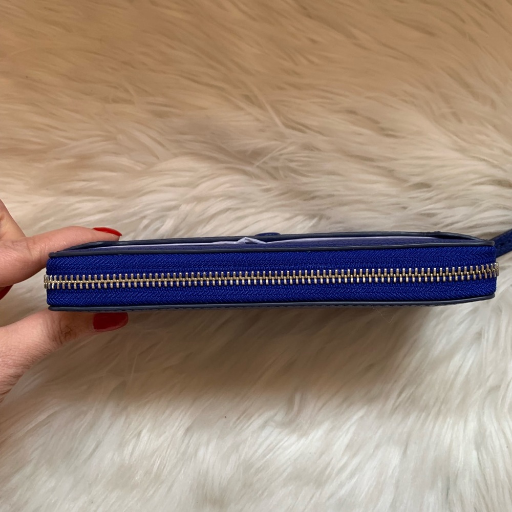 New! MARC JACOBS Leather Zip Around Wallet - Picture 4 of 7